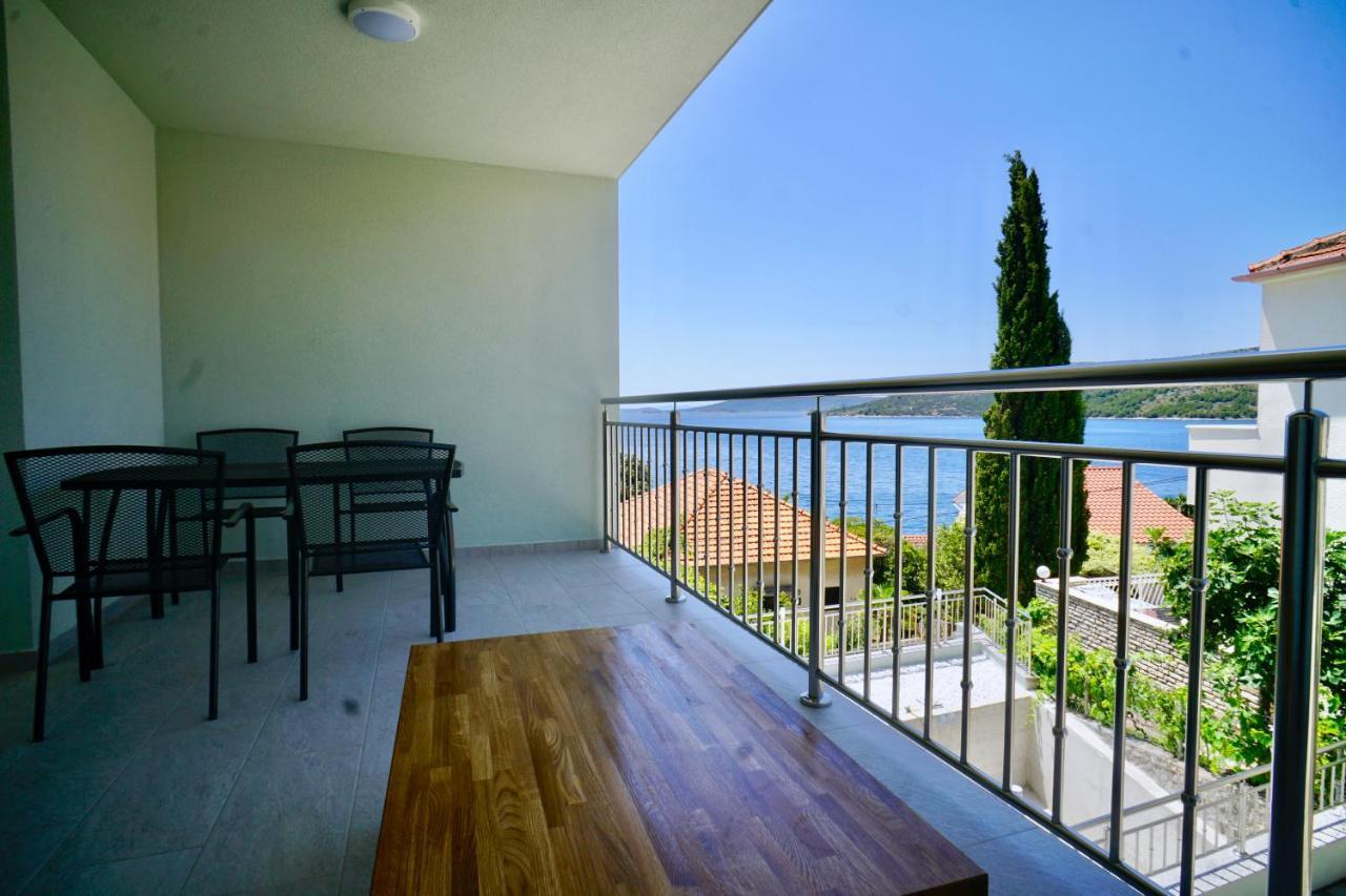 Trogir-Luxury Villa Sapphirus Seget Vranjica Kültér fotó